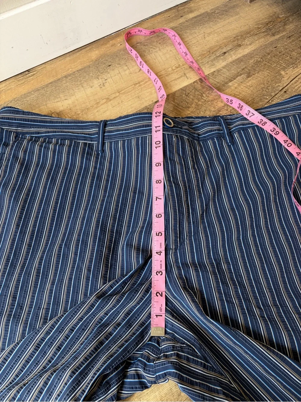 Tommy Bahama Men’s Blue Hybrid Striped Shorts